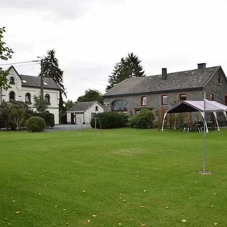 Le De Pironval Ferienhaus *
